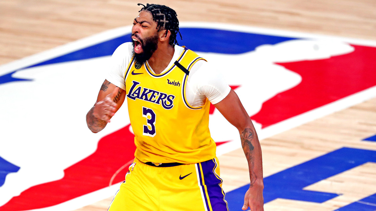 Los Angeles Lakers forward Anthony Davis celebrates after making a three pointer during the fourth quarter